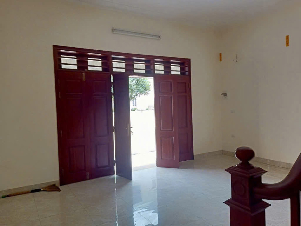 CHÍNH CHỦ CẦN BÁN GẤP NHÀ 2 TẦNG – BẮC HỒNG – HÀ NỘI -  SÁT KHU PHỐ KINH DOANH – CHỈ NHỈNH 3 TỶ