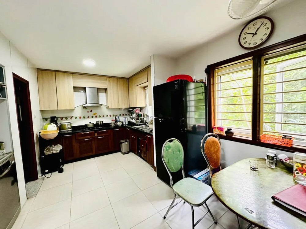BÁN NHÀ RIÊNG Vũ Hữu -Thanh xuân 33m2 X 5 tầng MT6m, 8.35 Tỷ Thanh Xuân Hà Nội