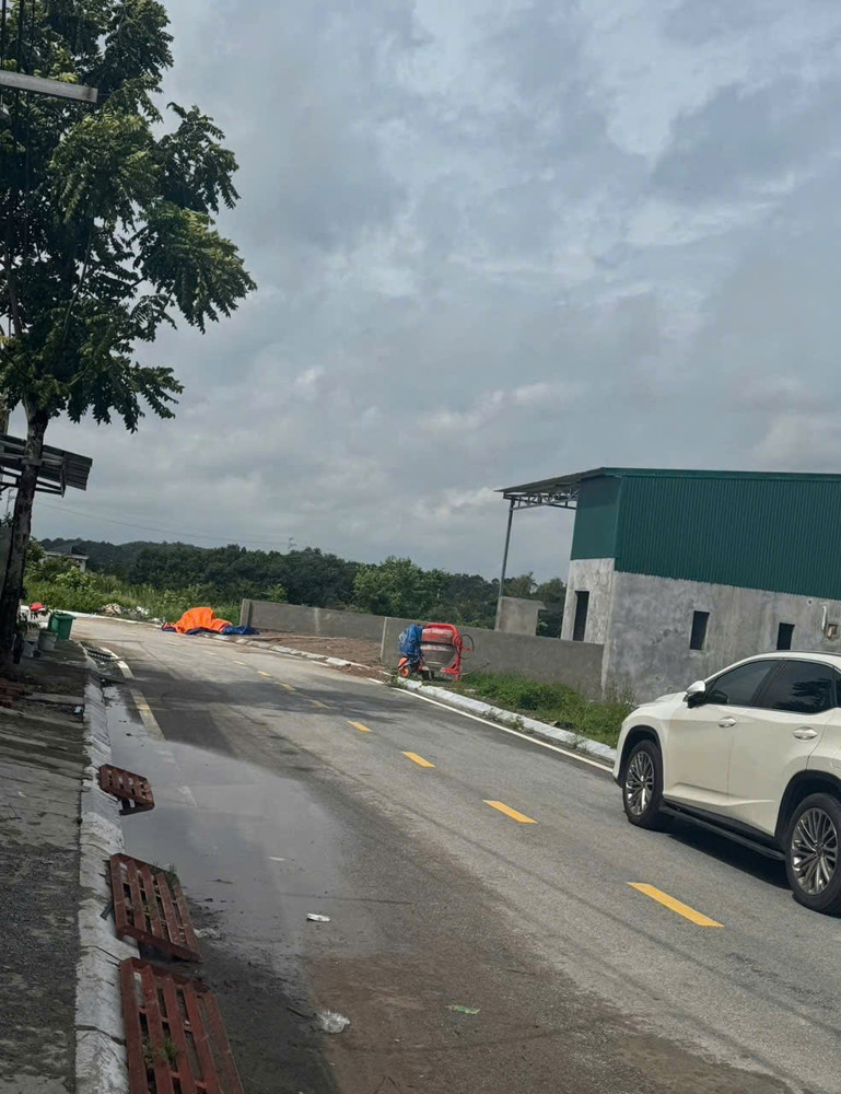 BÁN ĐẤT GÓC ỐNG DUY NHẤT – ĐƯỜNG CHÍNH HỒNG PHONG, NINH DƯƠNG, MÓNG CÁI , QUẢNG NINH