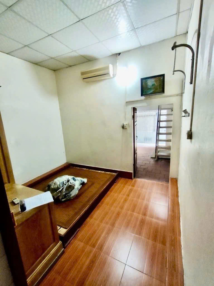 Phải thật nhanh, nhà đẹp Ngọc Hồi 40m2/ 50m2 sử dụng, 20m ra ô tô đỗ, ngõ thông các ngả, ở ngay,