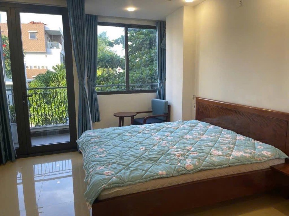 229 - Toà căn hộ 6 Tầng - MT Chế Lan Viên - Gần Biển Mỹ Khê - Ngay Khu Phố Tây - Giá