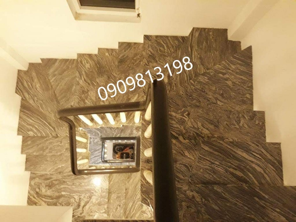 Bán Nhanh Nhà Phố SHR Quận 10 - Vị Trí Đẹp, Kinh Doanh Tốt