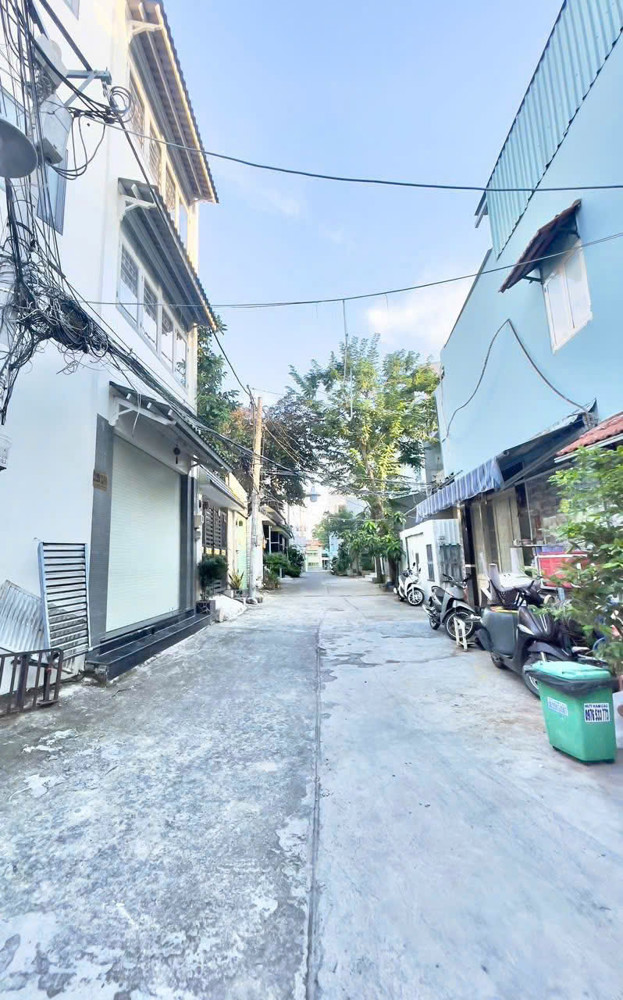 Bán Nhà Hẻm Ô Tô – Góc 2 Mặt Tiền Trung Tâm Nhà Bè- Chỉ 6 Tỷ 380