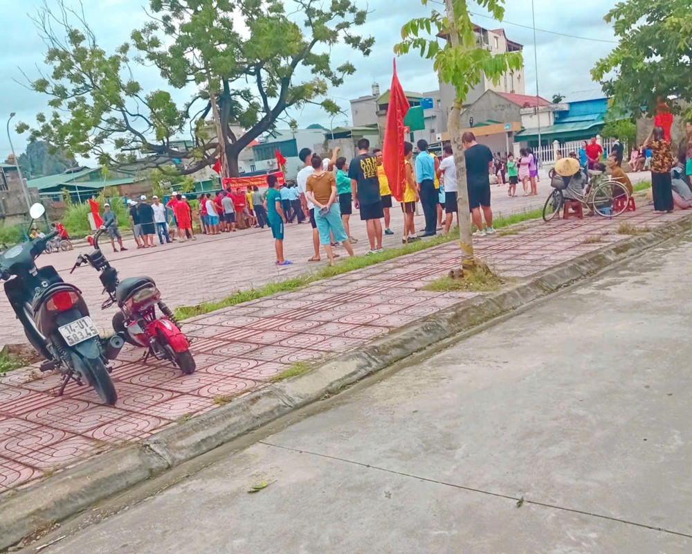 gia đình tôi trước đây xây ngôi nhà để an cư lâu dài nay tôi cần bán ạ