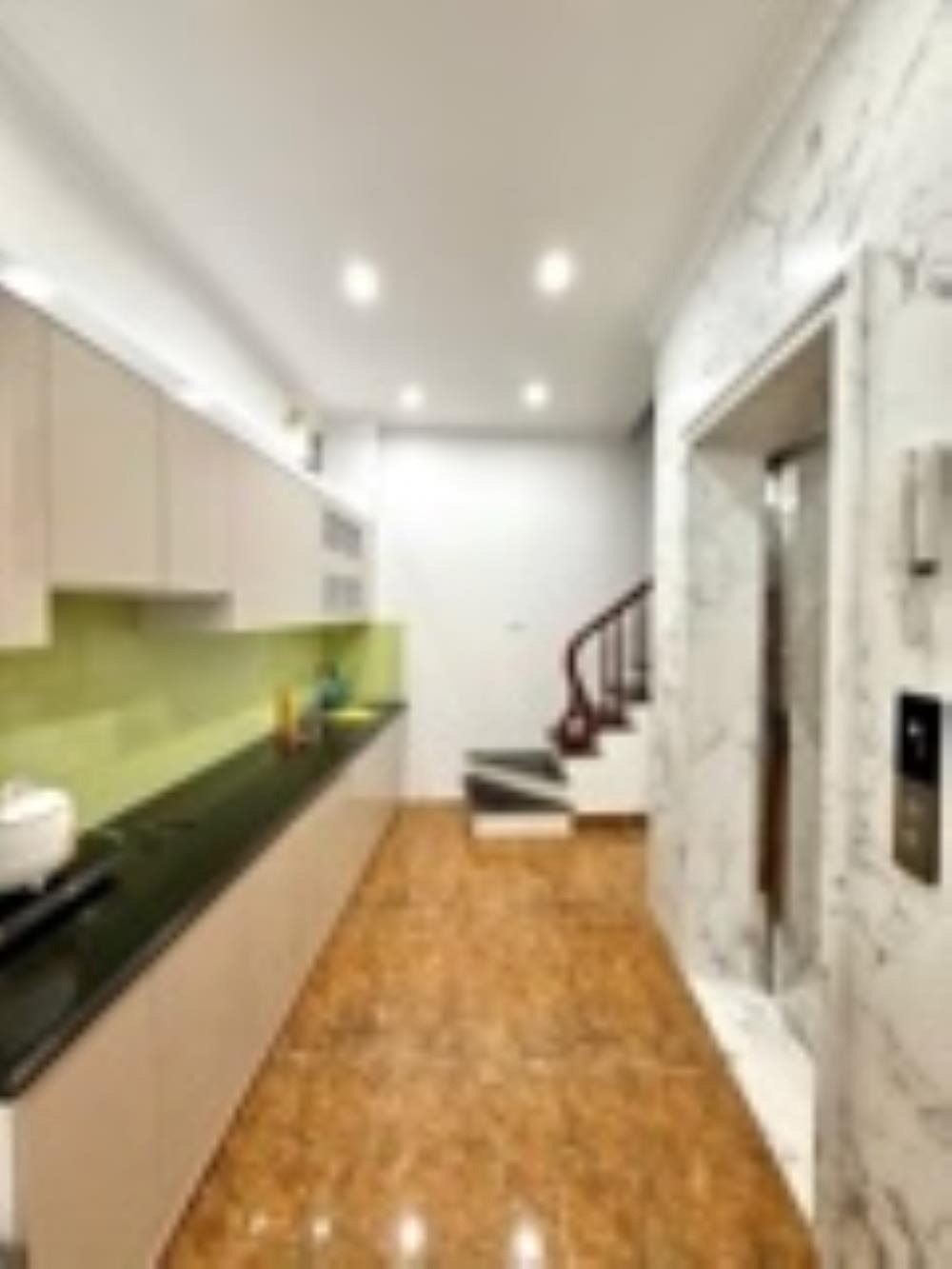 Bán nhà phố Trần Đại Nghĩa 5 Tầng, Thang Máy, Ô Tô Đỗ Cửa - Giá 11.8 Tỷ