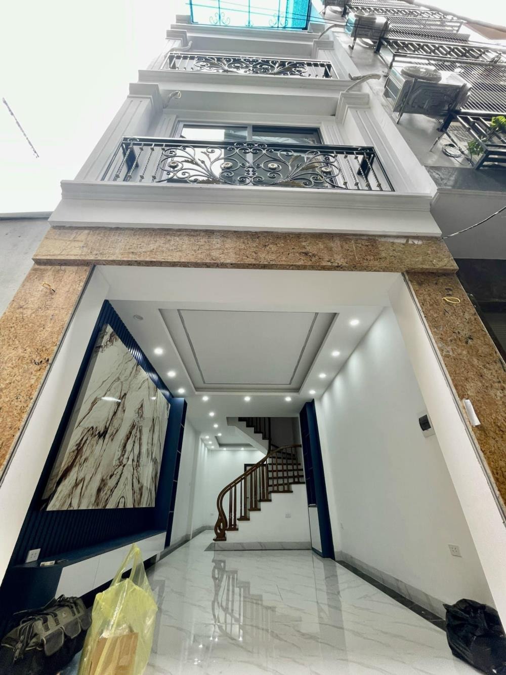 Bán nhà Bùi Xương Trạch, Thanh Xuân | 4 Tầng, 42m2, Giá Tốt Trước Tết