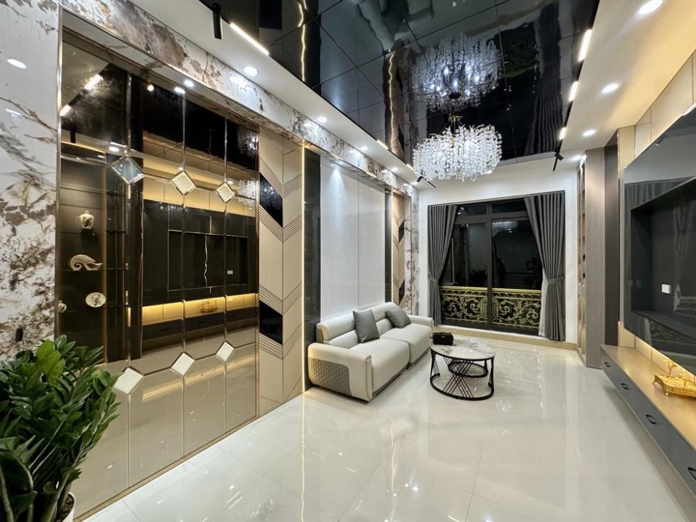 Bán Nhà Minh Khai Phân Lô - Thang Máy - Đối Diện Times City - Ô Tô Tránh