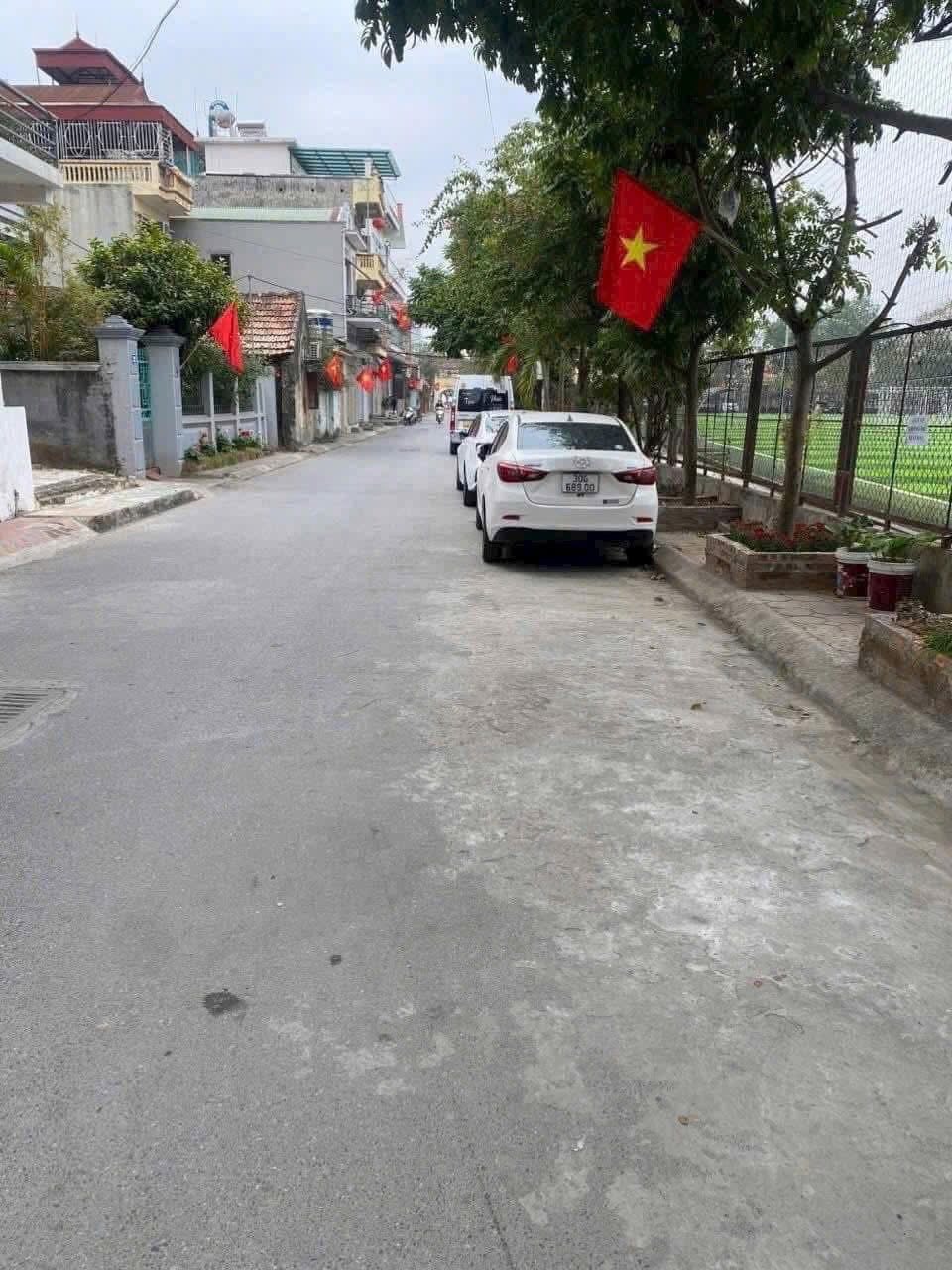 Bán Đất Đông Mỹ Gần 50m2, Ô Tô Đỗ Cửa, Giá Tốt