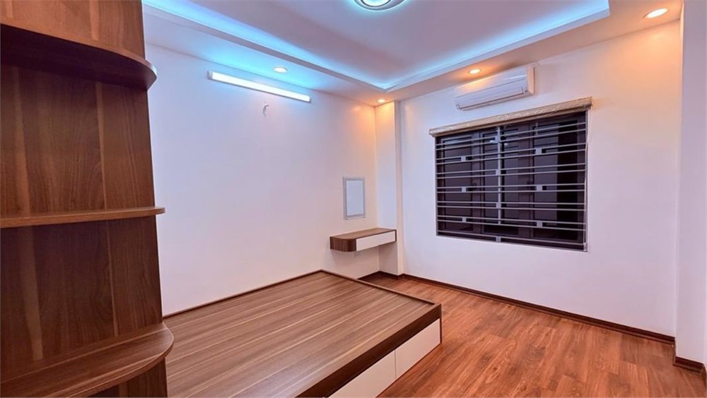 Bán nhà Mỹ Đình 36m2, 5 tầng, xe đỗ cửa, giá 6,6 tỷ