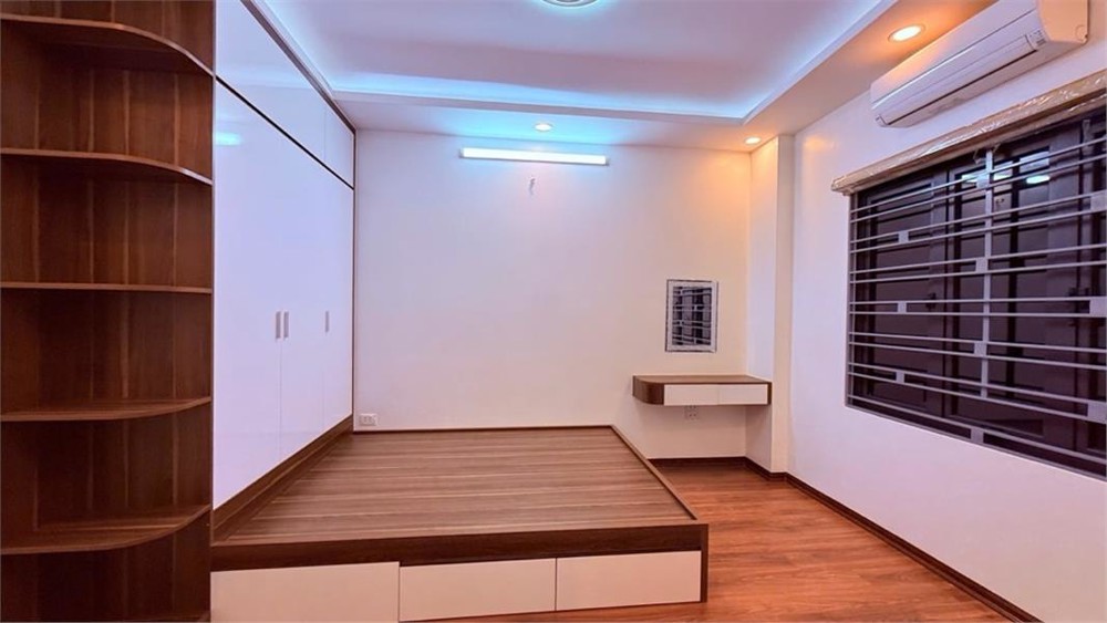 Bán nhà Mỹ Đình 36m2, 5 tầng, xe đỗ cửa, giá 6,6 tỷ