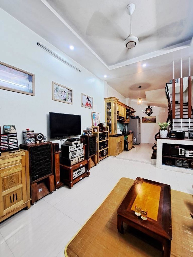 Bán nhà Mỹ Đình 35m2, 5 tầng, ngõ thông thoáng, giá 6,5 tỷ