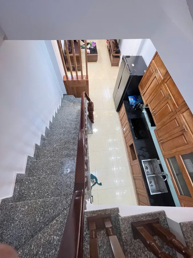 NHÀ MỚI Ở LUÔN Phố  Ngọc Lâm 35m2 X 5  tầng 7.8 tỷ Long Biên Hà Nội