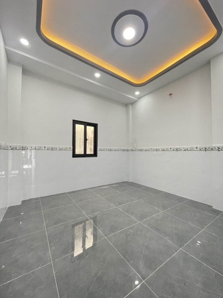 Bán nhà Đường Âu Cơ, Tân Phú - DT 63.3m2, 4 PN - Hẻm 5m xe hơi vào nhà