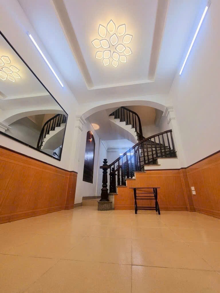 Nhà phố Thụy Khuê - Tây Hồ 33m2, 5 tầng, 2 thoáng - Giá Tốt