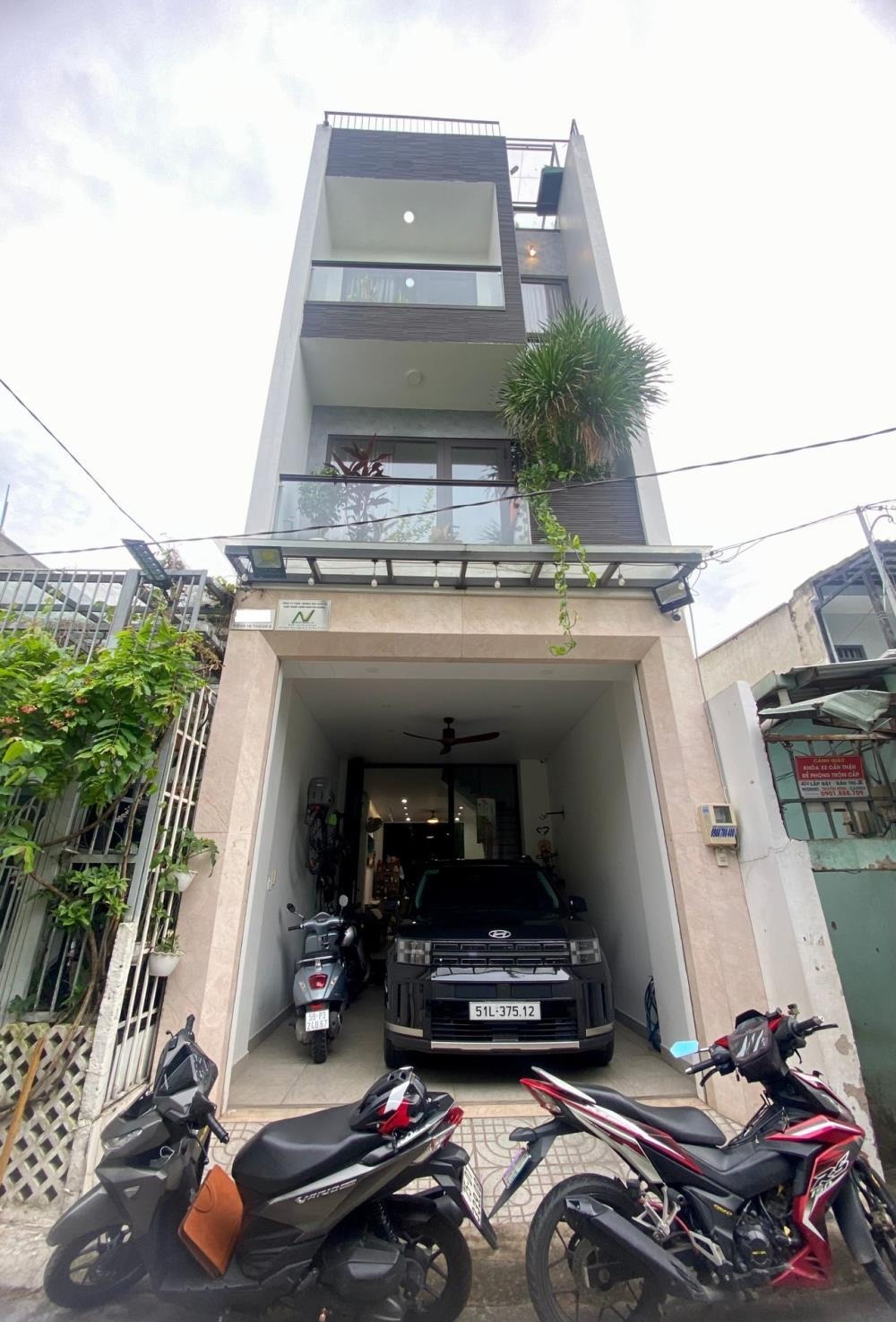 Bán nhà HXH 4 tầng, 74m2, Gần AEON Tân Phú - 8.8 tỷ (Full Nội Thất)