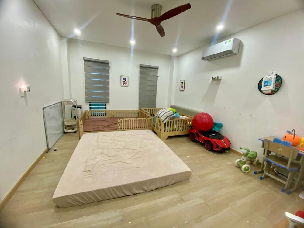 Bán nhà HXH 4 tầng, 74m2, Gần AEON Tân Phú - 8.8 tỷ (Full Nội Thất)