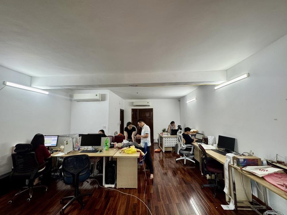 Cho thuê văn phòng 550m2 Hoàng Văn Thái - Giá 45tr/tháng