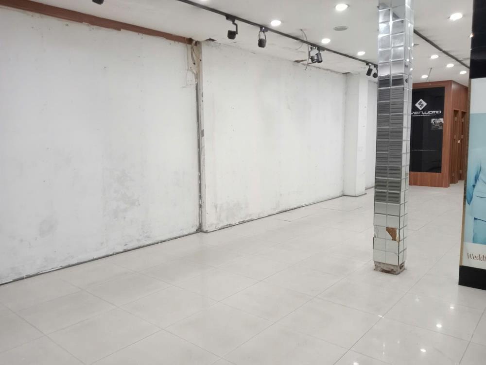 Mặt Bằng Kinh Doanh Cầu Giấy - 101m2 - Giá 51tr/Tháng - Mặt Tiền 6.08m
