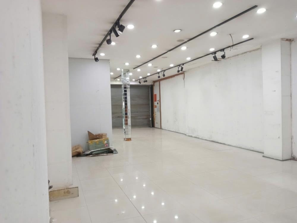 Mặt Bằng Kinh Doanh Cầu Giấy - 101m2 - Giá 51tr/Tháng - Mặt Tiền 6.08m