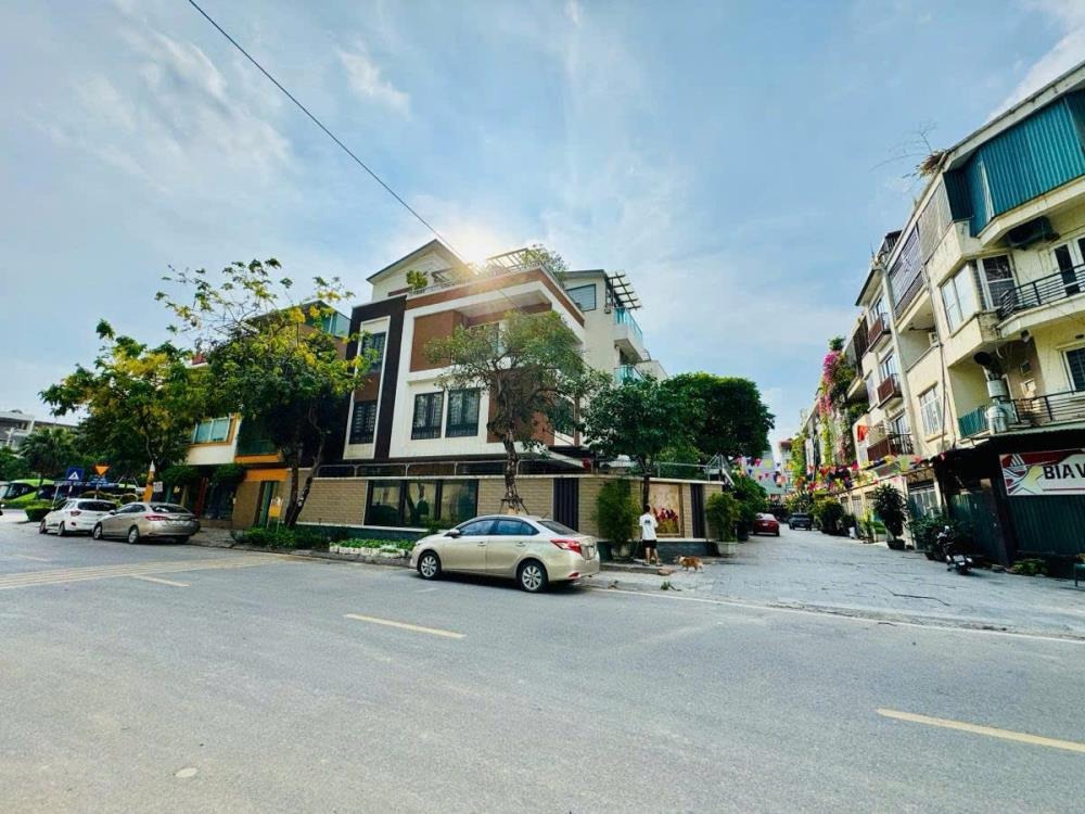 Biệt Thự Lô Góc Văn Phú: 130m² & 230m² - Giá Từ 37 Tỷ