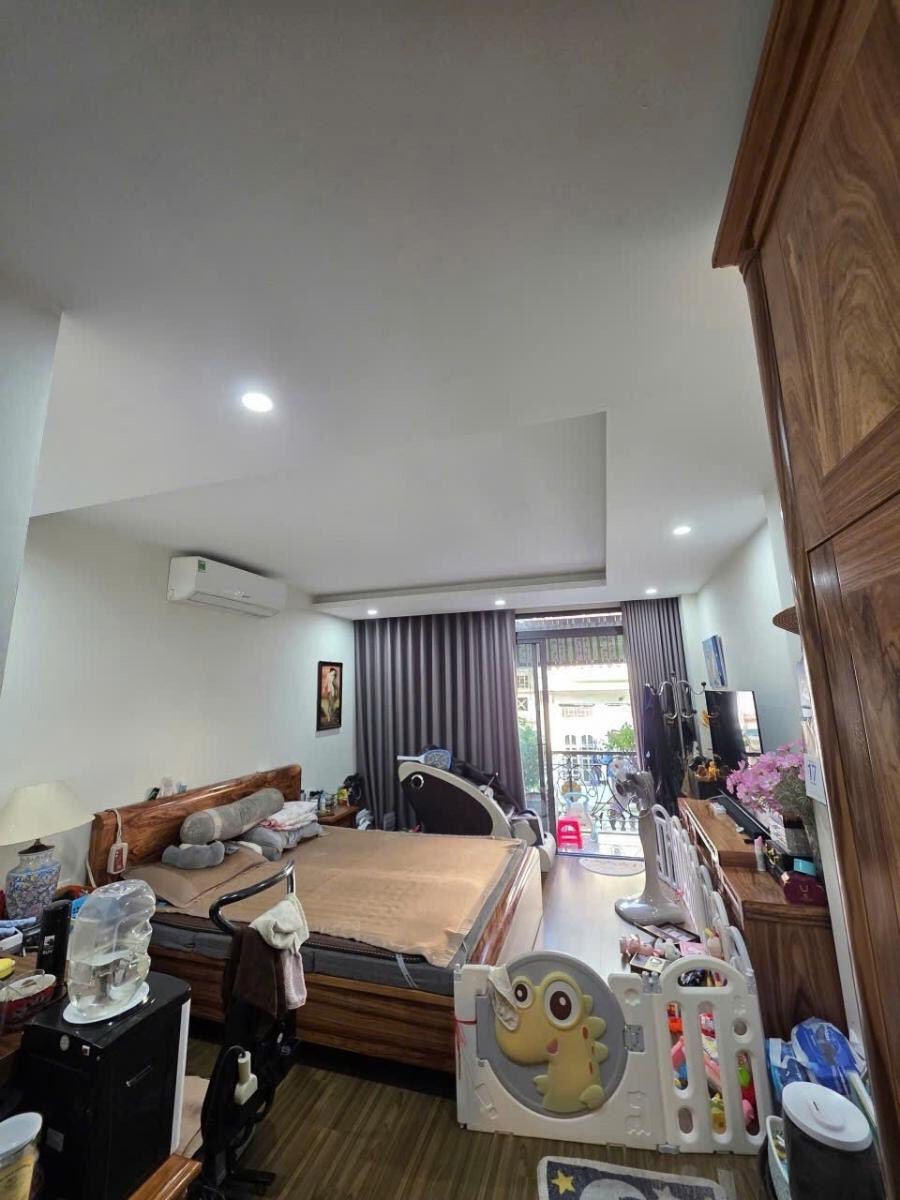 Bán Nhà Phố Minh Khai, Hai Bà Trưng - 53m2, 7 Tầng, Mặt Tiền 4.6m - 25.5 Tỷ