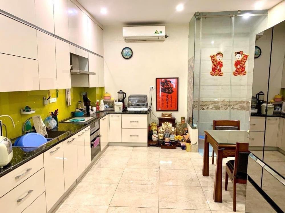Bán nhà phố Lạc Trung, Hai Bà Trưng - 73m², 4 Tầng, Mặt Tiền Rộng - Giá 28.5 Tỷ