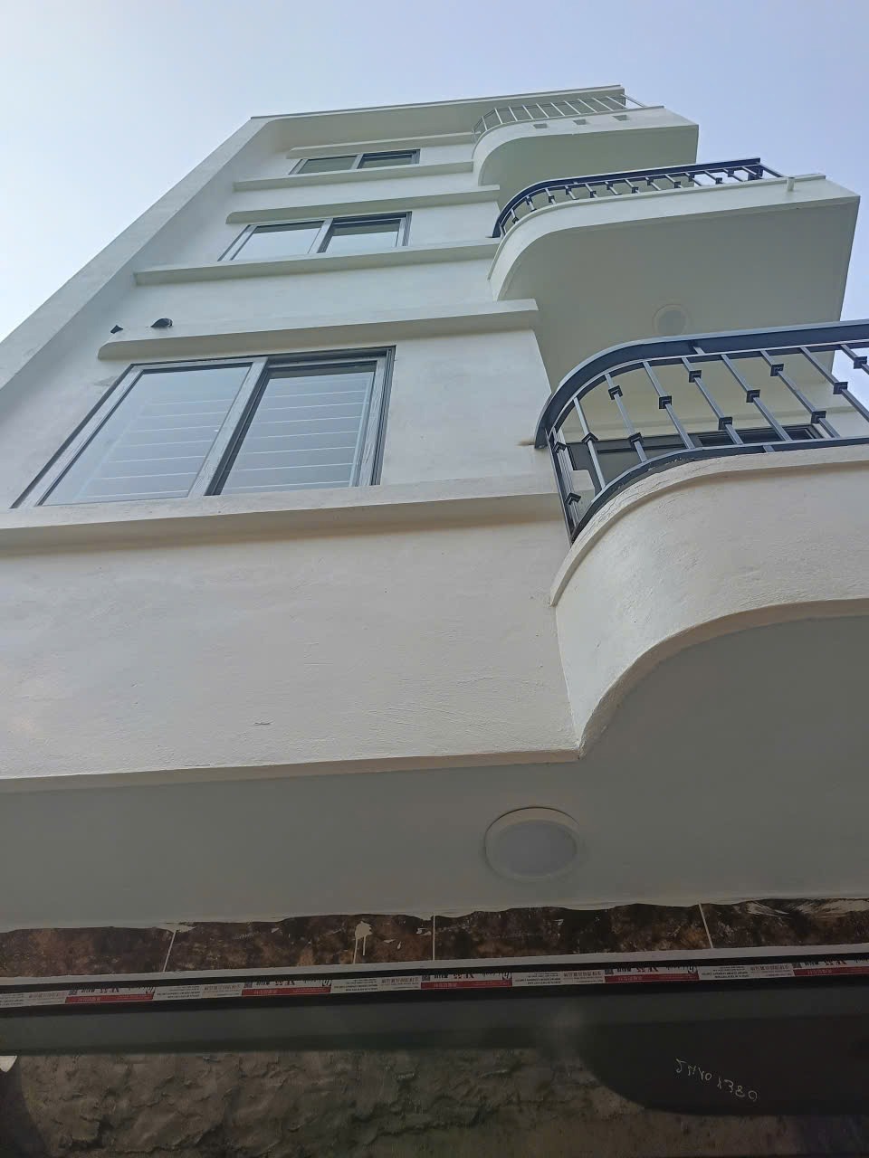 Bán nhà mới 5 tầng Yên Phú, Liên Ninh - 5.5 tỷ