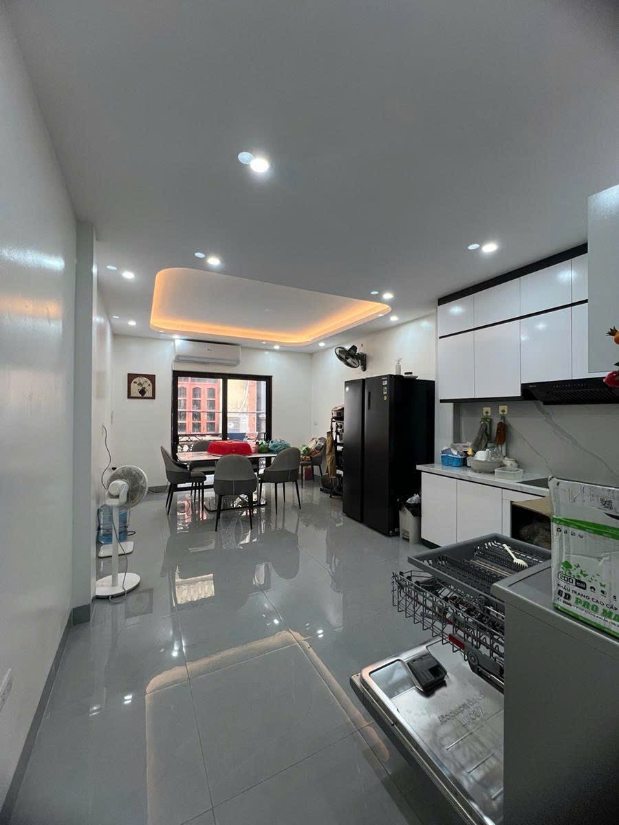 Bán Nhà Phùng Chí Kiên Phân Lô, Ô Tô Tránh, Kinh Doanh - 58m² - 17 tỷ