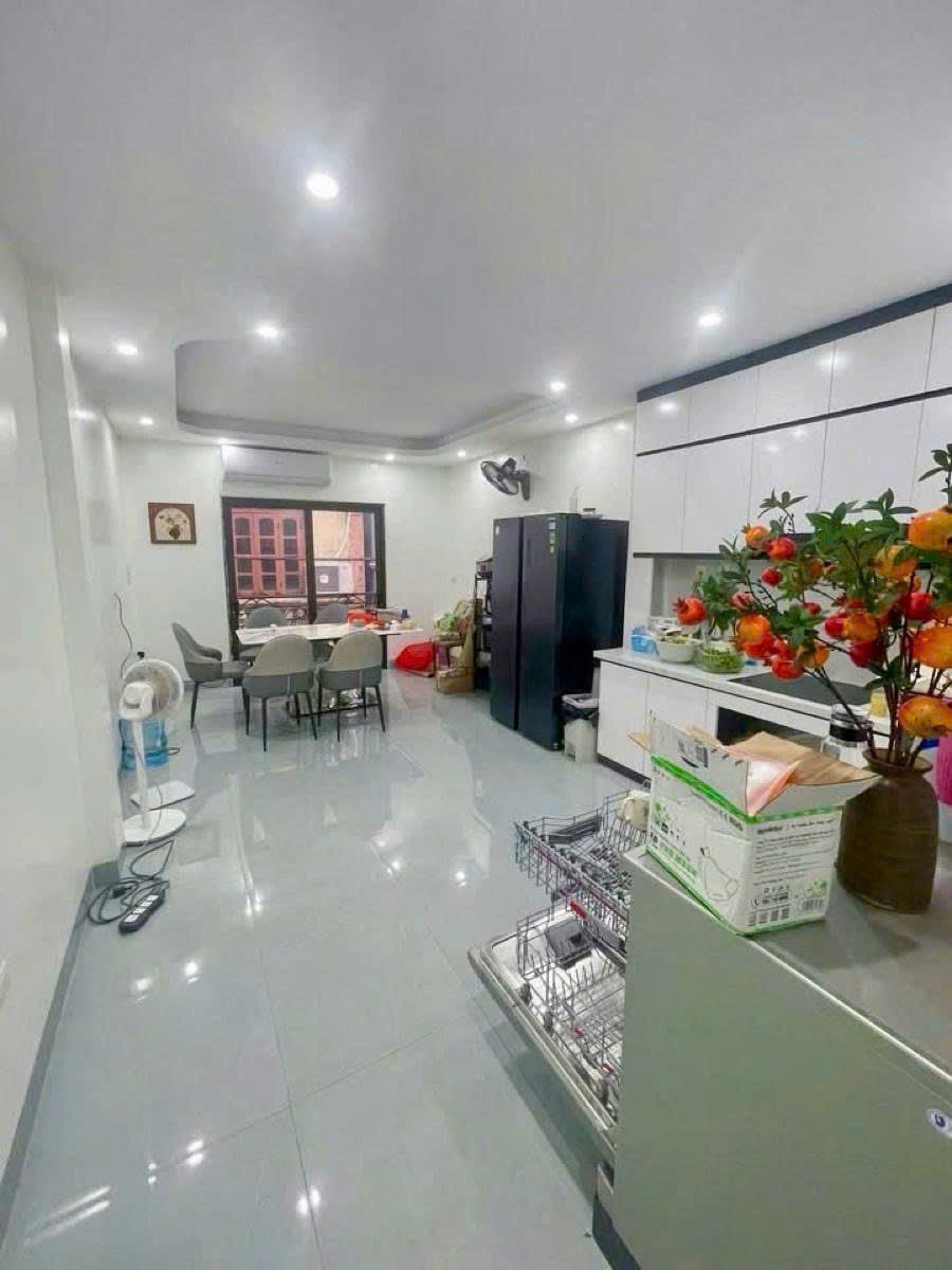 Bán Nhà Phố Nghĩa Đô 46m² - 5 Tầng, Phân Lô, Ô Tô Tránh, Kinh Doanh Sầm Uất - Giá 17 tỷ
