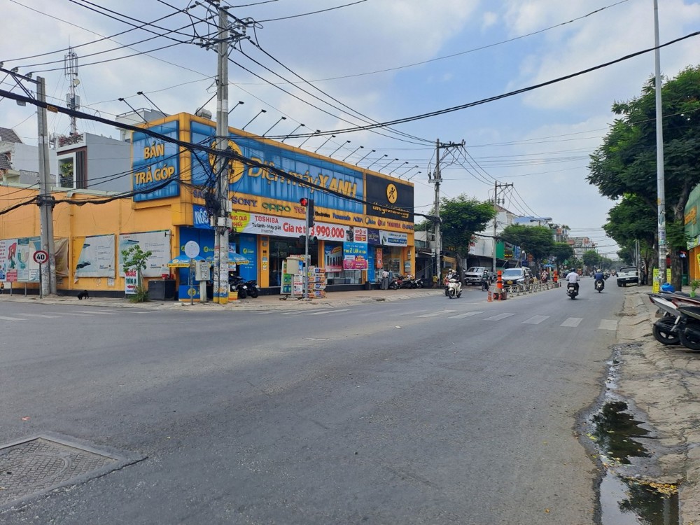 Bán nhà mặt tiền 15x40m giá 32,5 tỷ Đường Dương Thị Mười