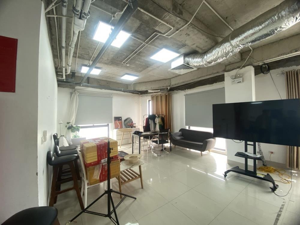 Văn Phòng Cho Thuê Cầu Giấy 60m2 Giá Tốt - Full Tiện Nghi, Linh Hoạt