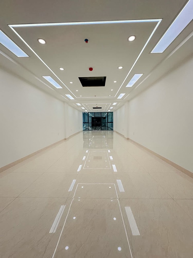MẶT PHỐ NGUYỄN KHANG - TÒA VP 8 TẦNG - 80M² - VỈA HÈ - VIEW SÔNG - SỔ VUÔNG ĐÉT