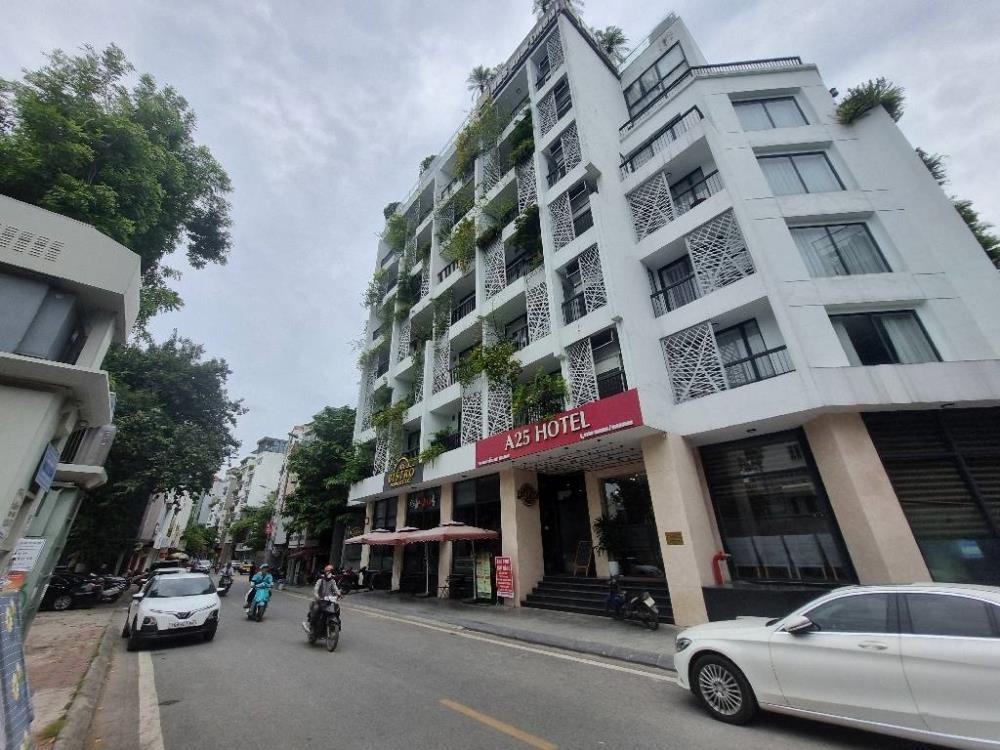 Khu Hoàng Cầu 6 Tầng, 45m² - 10.8 Tỷ - Lô Góc, Full Nội Thất
