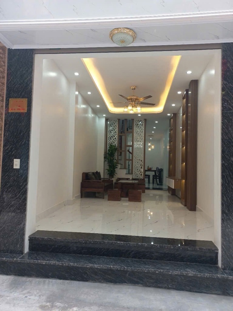 Nhà Mặt Ngõ Trường Chinh - Đống Đa - 38m² - 4 Tầng - Giá 12.9 Tỷ