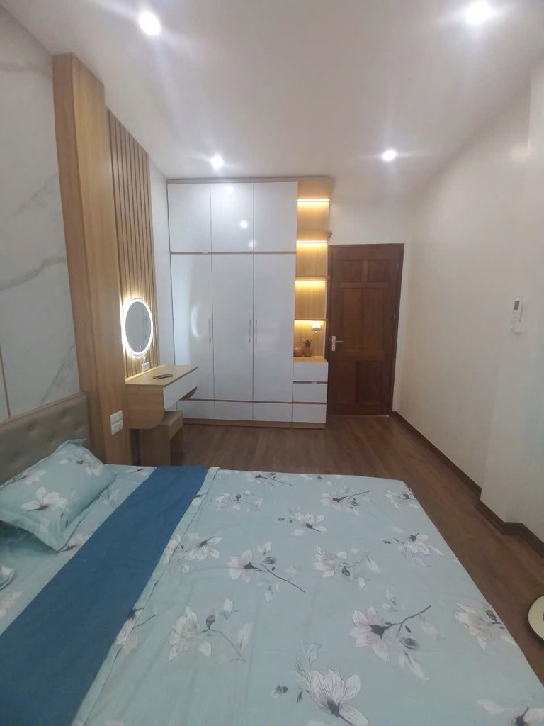 Nhà Mặt Ngõ Trường Chinh - Đống Đa - 38m² - 4 Tầng - Giá 12.9 Tỷ