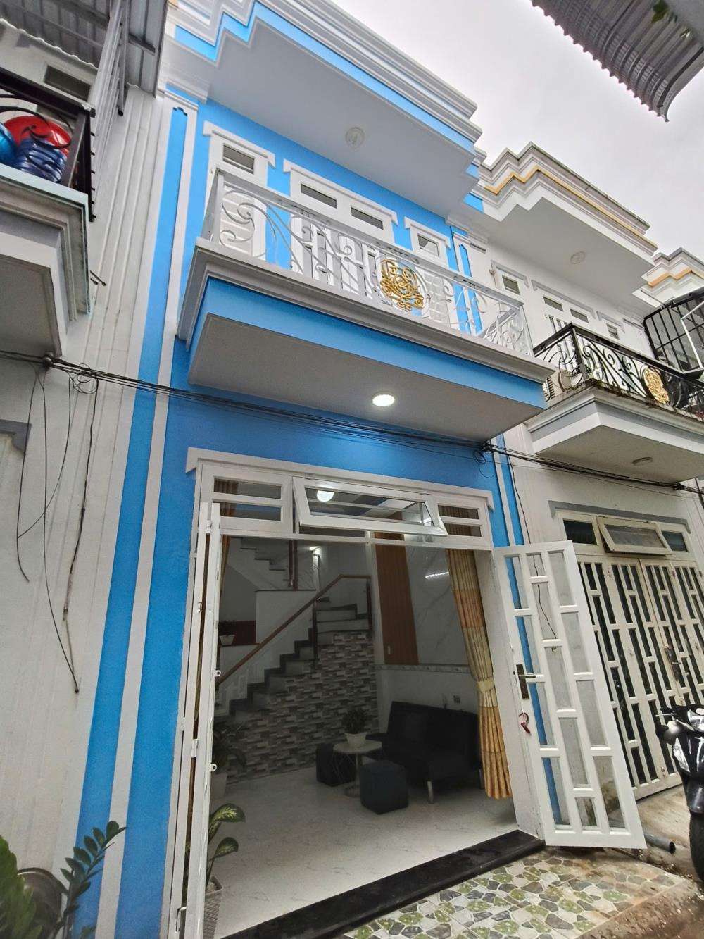 Bán Gấp Nhà Hóc Môn - 589tr - SHR - Gần Chợ, Trường Học