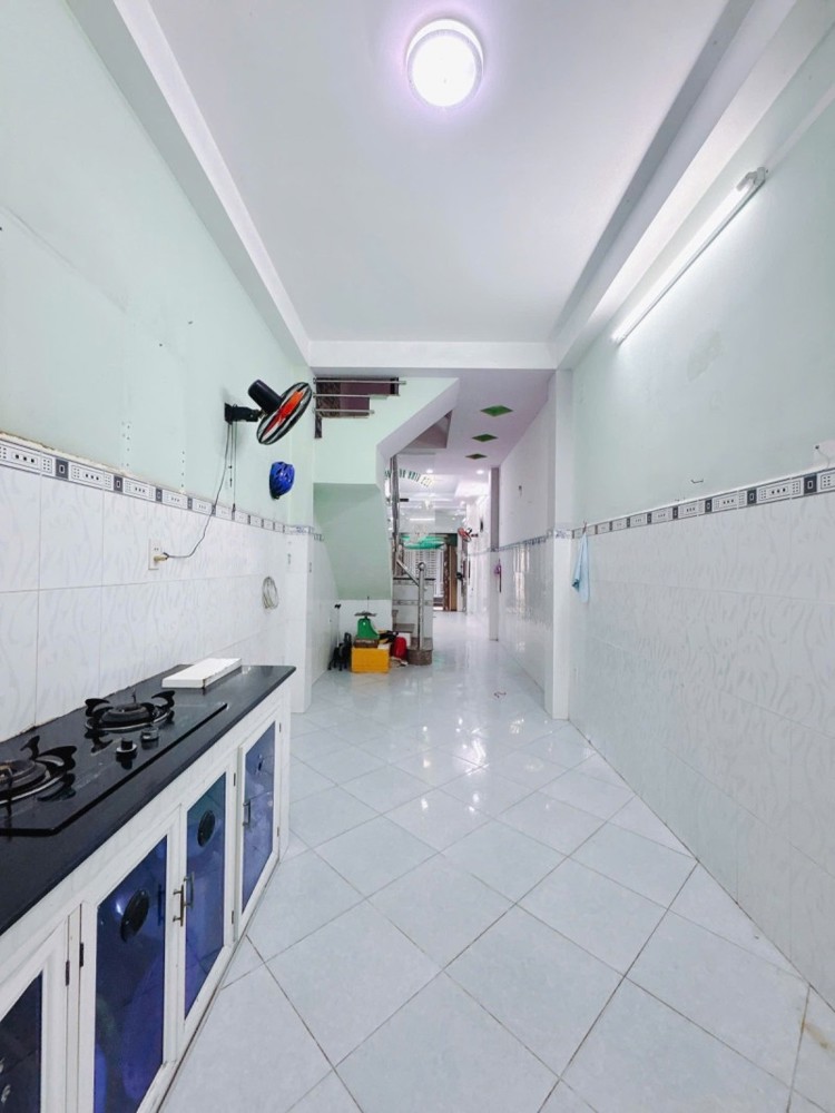 Quận 4 Nhà 5 tầng – 7PN 5WC – hẻm rộng Tôn Đản, P.15 Quận 4 – chỉ 5.35 tỷ