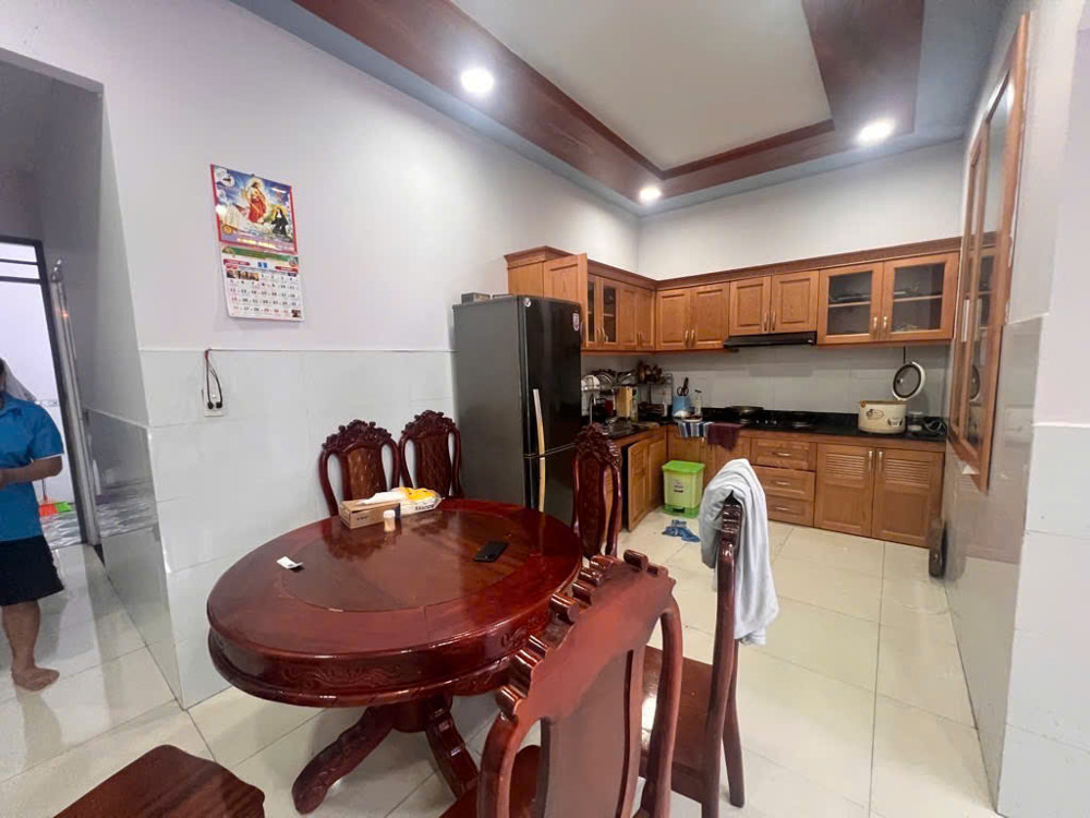 NHÀ ĐƯỜNG OTO ĐÔNG THẠNH HÓC MÔN - NGAY CHỢ GẤU TRỊNH THỊ DỐI VỚI LÊ VĂN KHƯƠNG - 5.7M X17M - 94M2