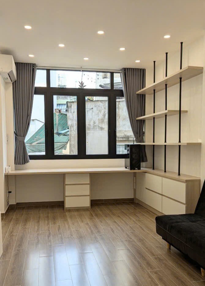 Bán nhà Quận 10 - 6 tỷ+ - 32m² x 4 Tầng - Sát Mặt Tiền - Vị Trí Đẹp