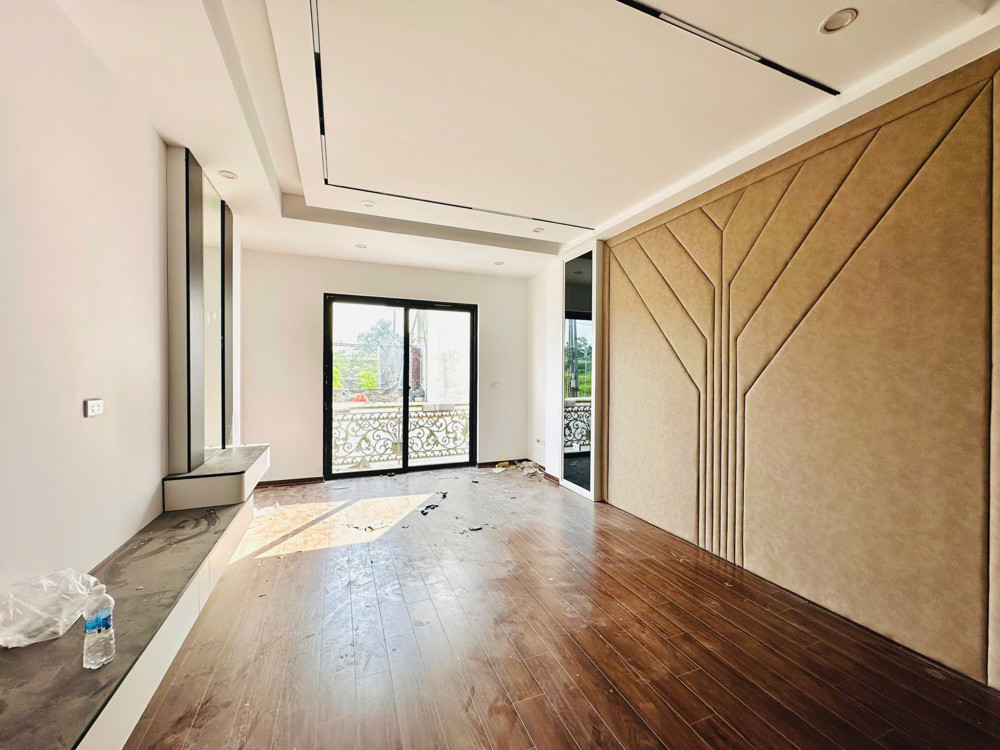 Bán nhà Bát Khối, Long Biên , thang máy