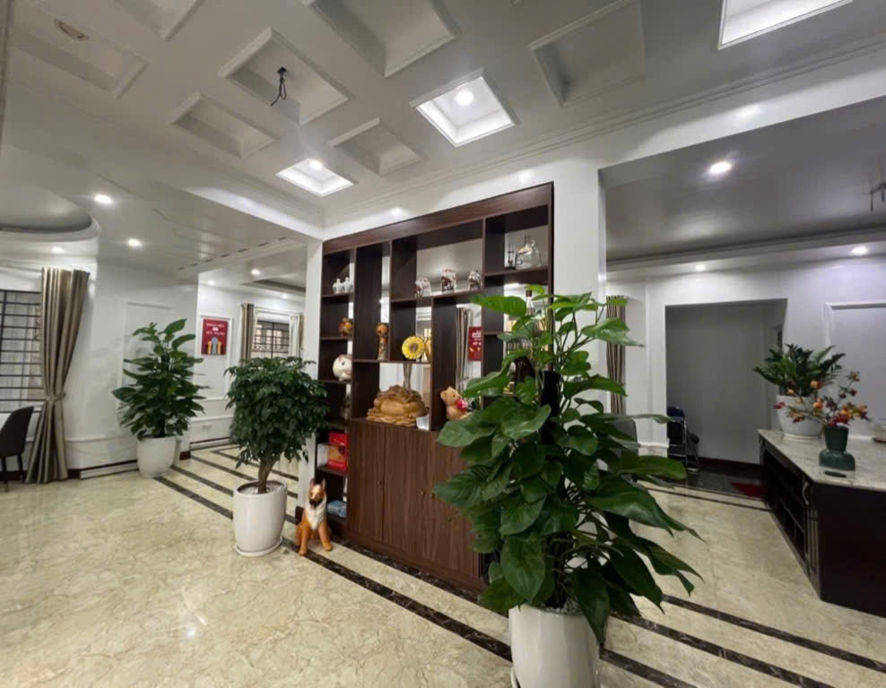 Biệt thự Tân Tây Đô 214.2m2 - 3 tầng - MT 12m, vị trí đẹp, giá 29,9 tỷ