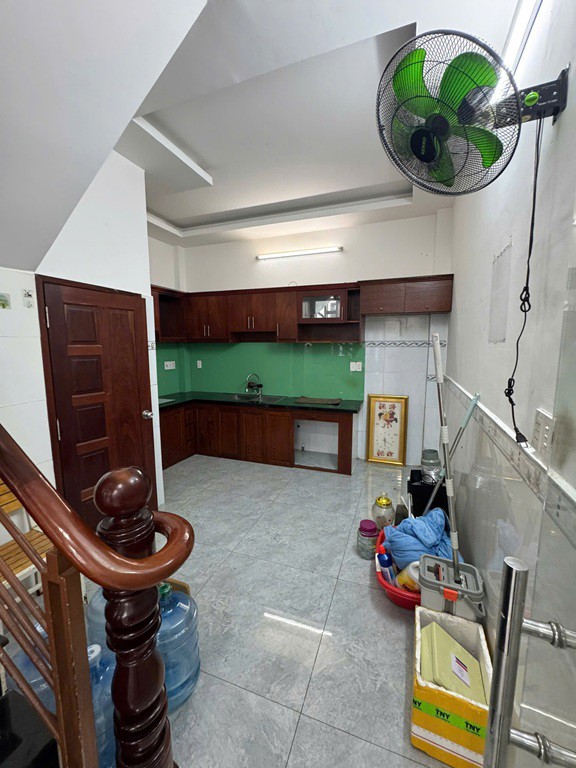 NHÀ ĐẸP – GIÁ TỐT  – CHÍNH CHỦ CẦN BÁN NHANH TẠI 118/127a/61 Phan Huy Ích, Tân Sơn, HCM