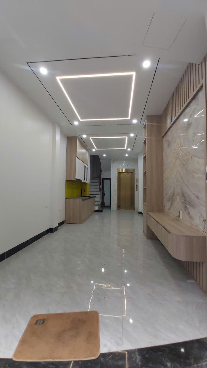 Siêu phẩm 5 Tầng, Thang Máy, Mặt Đường Mậu Lương - Kiến Hưng, Giá Tốt