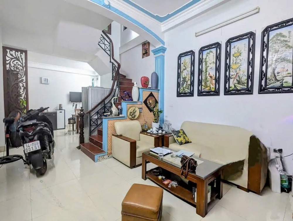 BÁN NHÀ RIÊNG DÂN XÂY Phố Ngọc Thụy 38m2 3 tầng 6.3 tỷ Long Biên Hà Nội