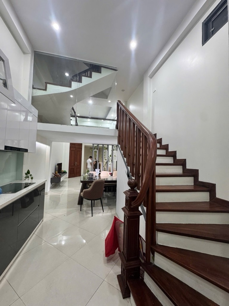 Bán Gấp Nhà Mới 100% - Ngõ Thông Thoáng, 38m2 - Vị Trí Đắc Địa