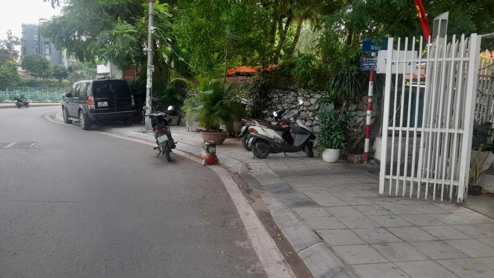 Bán Nhà Phố Từ Hoa Tây Hồ 79m2 - 4 Tầng, Mặt Tiền 4.8m - Giá 36 Tỷ (Thương Lượng)