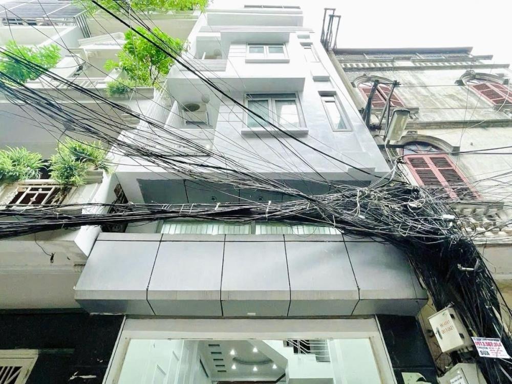 Nhà Mặt Ngõ Thái Hà - 50m2 x 5 Tầng - Ô Tô Vào Nhà - Giá 20.7 Tỷ