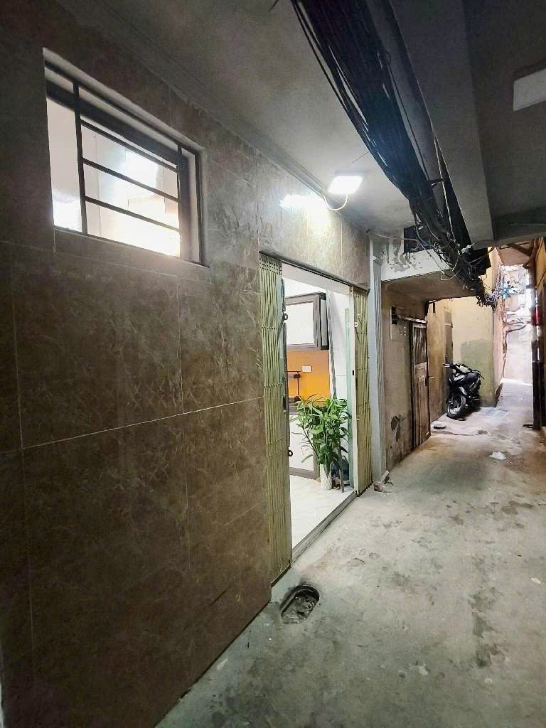 Bán nhà ngõ 147 Tân Mai, Hoàng Mai - 16m², 4 Tầng, Giá 2.15 Tỷ