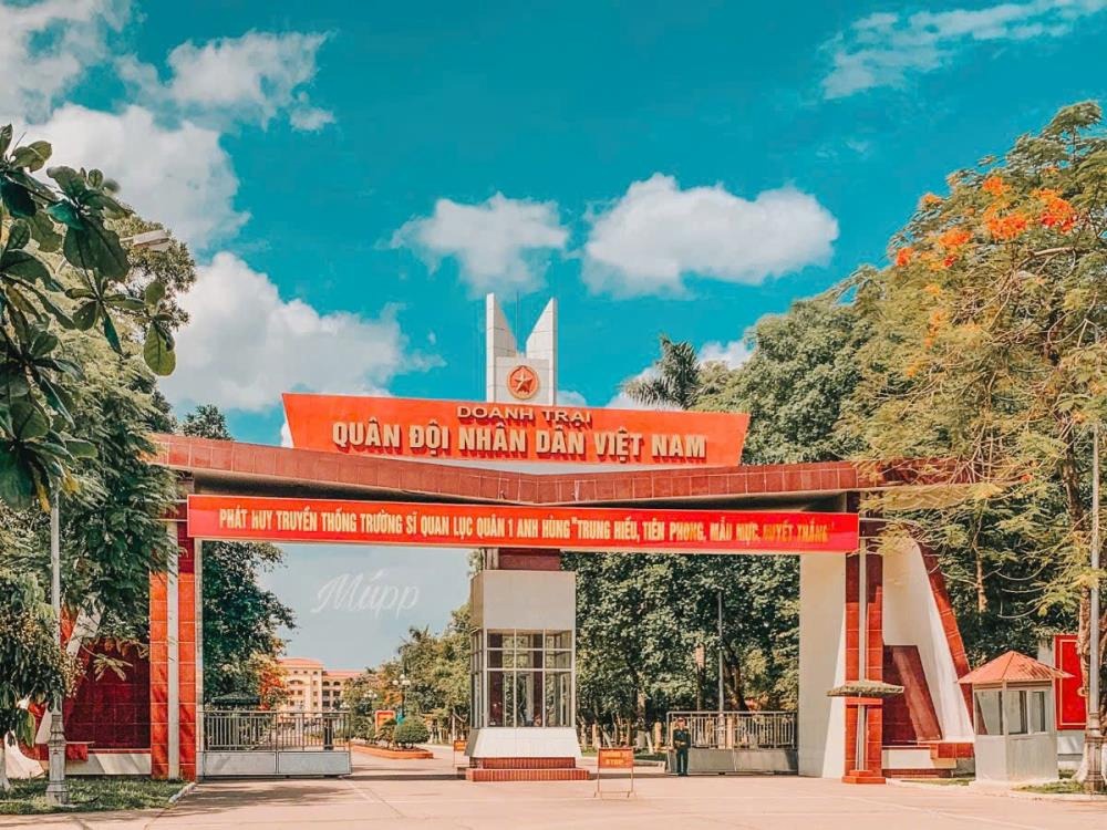 Bán Đất 100m2 Full Thổ Cư, Vị Trí Đắc Địa Gần Trường Sỹ Quan Lục Quân