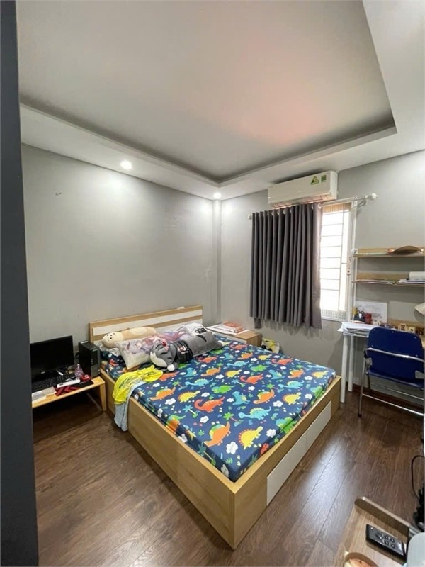 BÁN NHÀ THẠCH BÀN LONG BIÊN – 42m² – 5TẦNG – GẦN Ô TÔ – THANG MÁY – GIÁ CHỈ 8,1TỶ